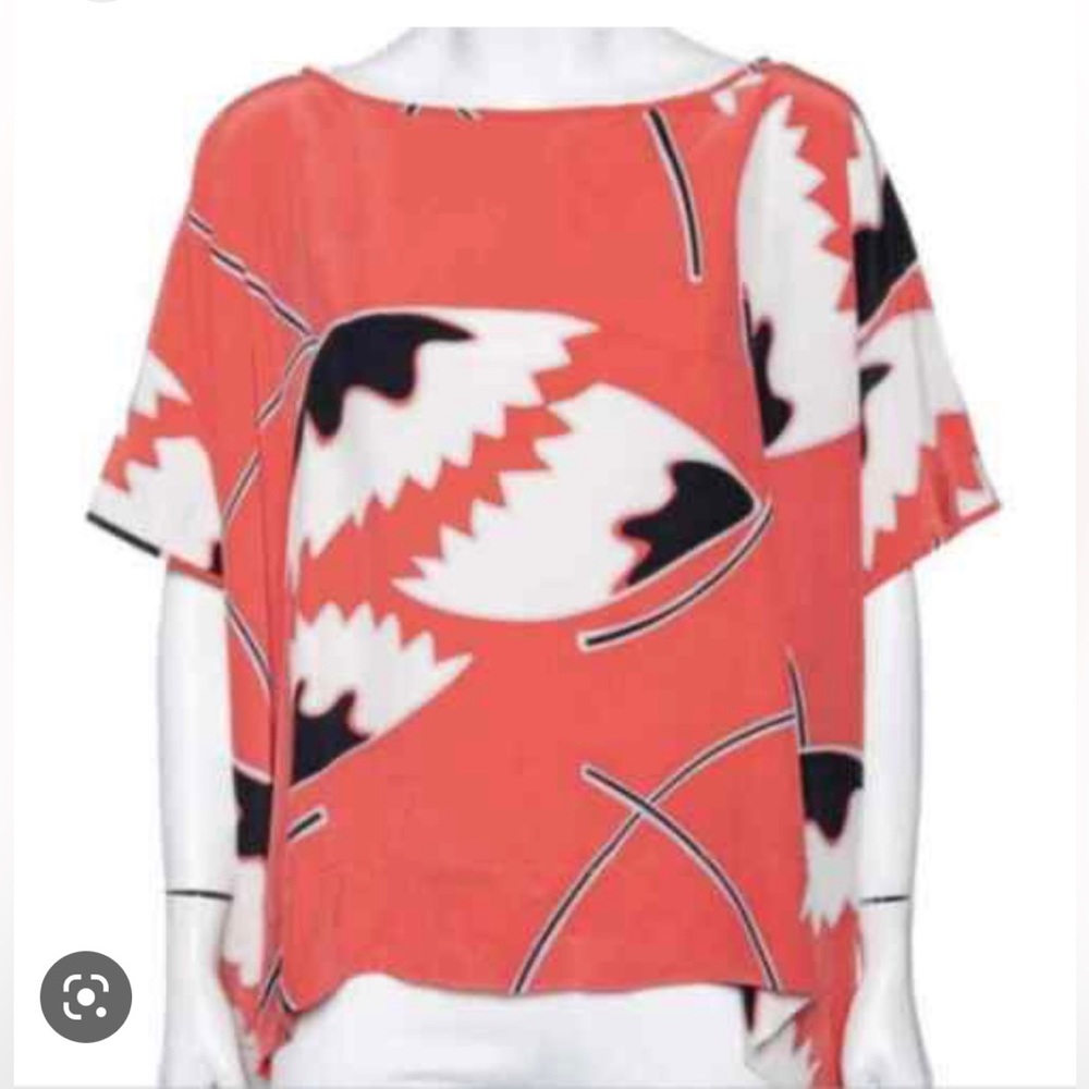 Diane Von Furstenberg size M/L